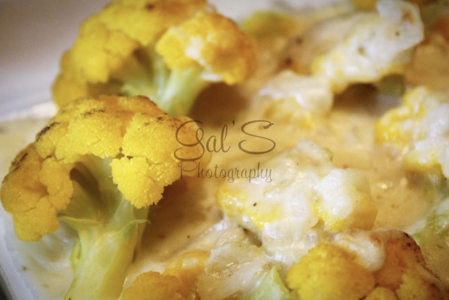 Cheesy (lactose-free) Yellow Cauliflower